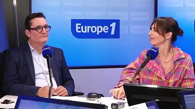 Le chroniqueur politique de gauche, Olivier Dartigolles, annonce quitter CNews et Europe 1 pour suivre Cyril Hanouna en étant présent chaque jour dans ses nouvelles émissions à la fois sur Fun Radio et sur W9