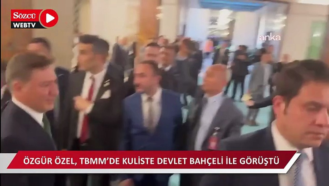Özgür Özel, TBMM’de kuliste Devlet Bahçeli ile görüştü