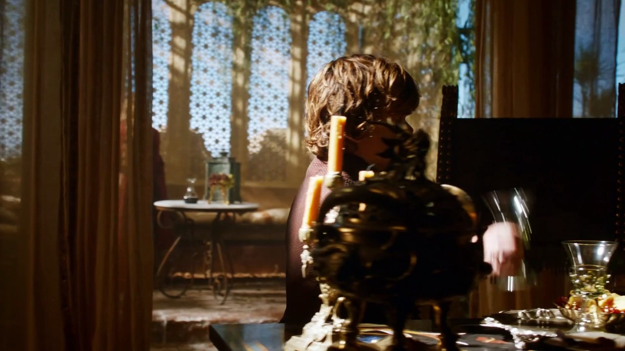 Game Of Thrones - S02 - 26 - skillfully threaded