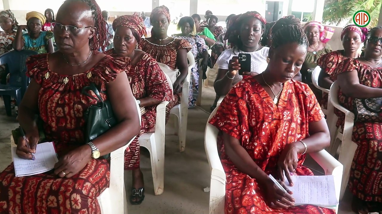 Région-Gagnoa / le Rotary club Abidjan Massina forme 100 femmes en leadership féminin rural à Kobrégnoa
