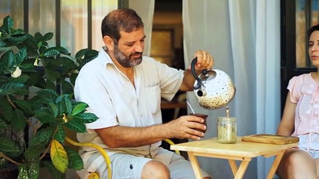 Personas tomando mate