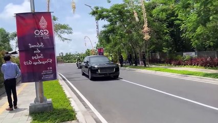 Rusya'nın Yeni Zırhlı Makam Arabası ABD'yi Bile Şok Etti