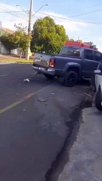 Umuarama: Colisão na avenida Rio Grande do Sul deixa duas pessoas feridas