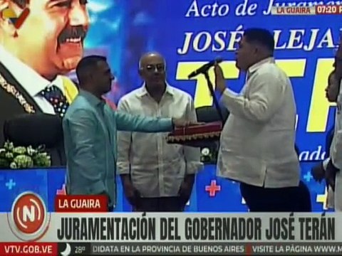 José Alejandro Terán se juramenta como Gobernador de La Guaira para el período 2025 - 2029