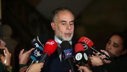 Benedetti habla de la consulta popular