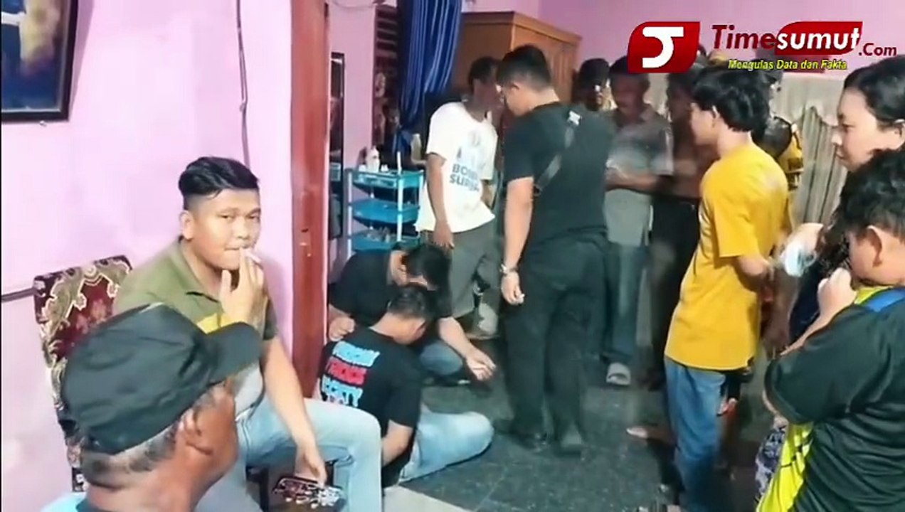 SATU DARI DUA PELAKU CURANMOR BERHASIL DITANGKAP WARGA