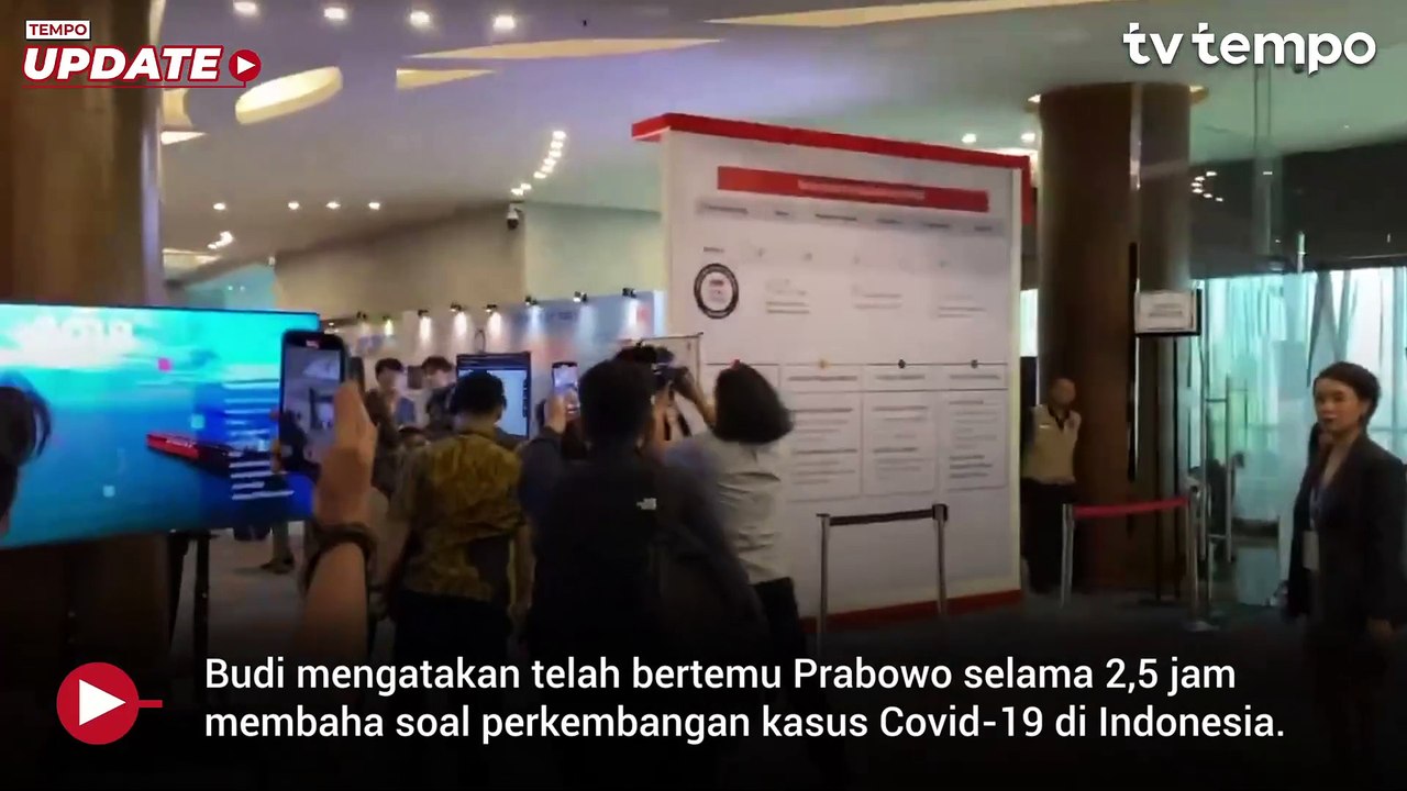 Polisi Pulangkan Empat Aktivis Greenpeace yang Protes Tambang Nikel