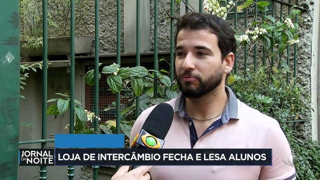 Loja de intercâmbio fecha e lesa alunos