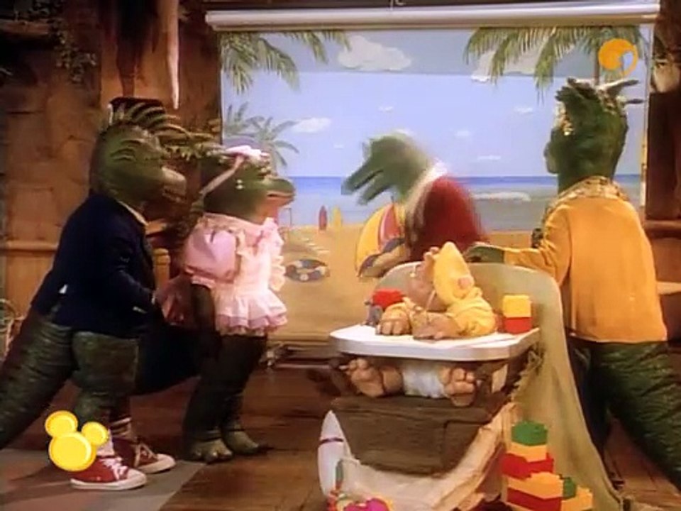 Famille Sinclair (Dinosaurs) - 4x04 - Madame Ethyl Et Son Chauffeur