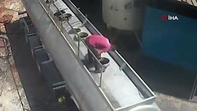 Ağzında sigara ile tanker kapağını açınca... Metrelerce havaya uçtu!