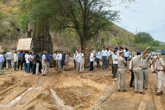 रामगढ़ बांध में श्रमदान की तैयारियों को लेकर जिला कलक्टर व आईजी ने लिया जायजा