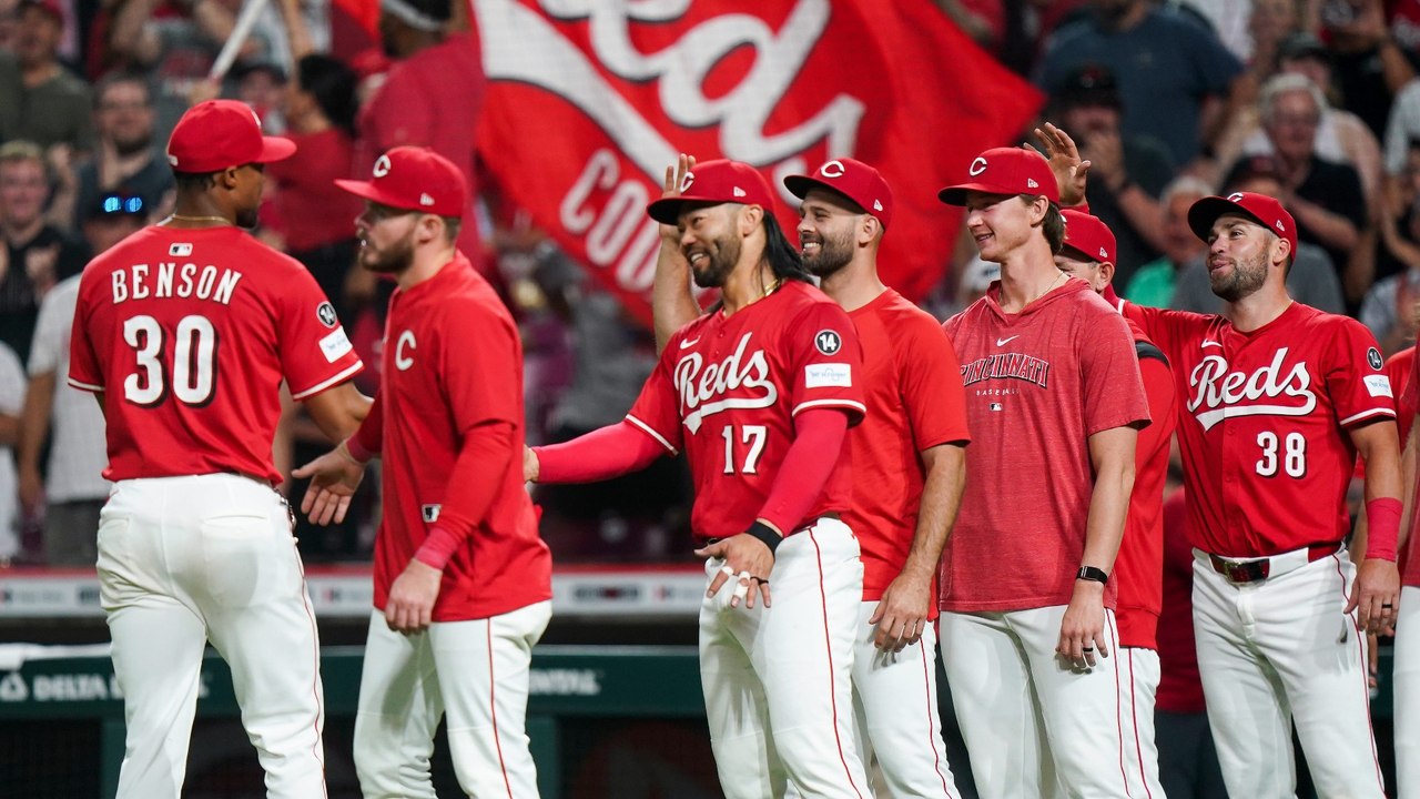 Cincinnati Reds End Milwaukee Brewers Win Streak in 4-2 Victory