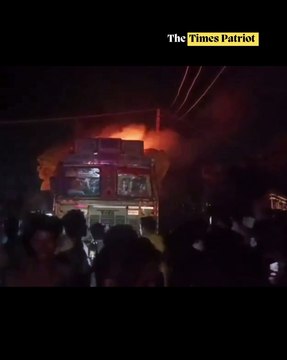 Ghaziabad on Edge: Truck Allegedly Carrying Cow Meat Set on Fire by Mob, Protesters Demand Encounter of Accused