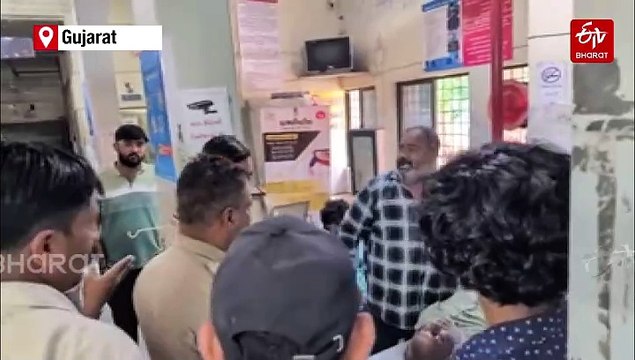 Policemen Caught On Camera Assaulting Deceased Man's Relatives In Gujarat Hospital, Probe Ordered