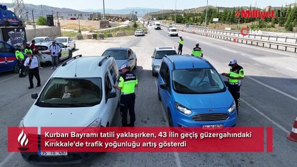 Kurban Bayramı trafiği başladı! Her 10 kilometrede bir trafik ekibi var
