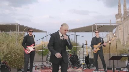 Lazza in Live al Duomo per Presentare 'Locura Jam + Opera' 🎶