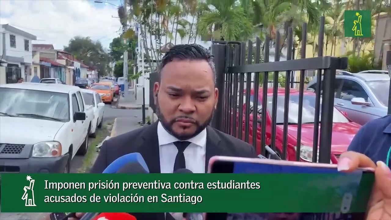 Imponen prisión preventiva contra estudiantes acusados de violación en Santiago