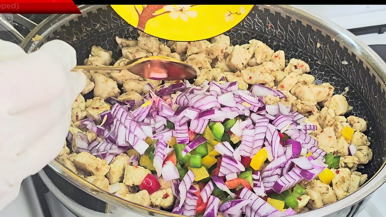 Chicken Cheese Crepes || How to make cheesy chicken crepes at home.