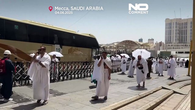 Les pèlerins commencent le Hajj à La Mecque sous la chaleur et de nouvelles restrictions