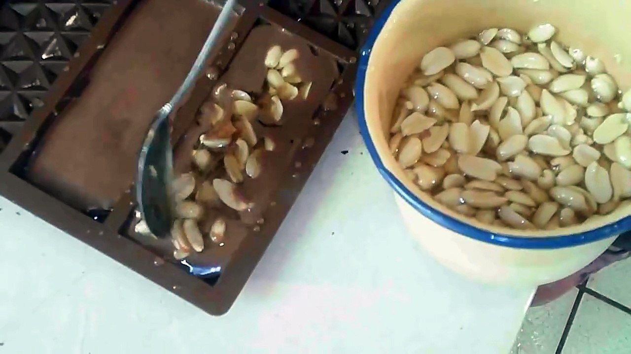 como hacer barras de chocolate con miel y mani