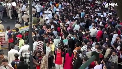 Ressa allo stadio di cricket in India, "morti e feriti"