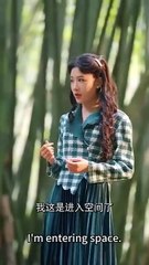 She transmigrated into a novel as a 6-months-pregnant evil ex-wife. All she wanted was a divorce