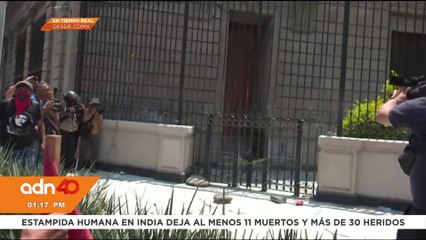 🚨¡Última Hora! Enfrentamientos afuera de la SEBOB entre integrantes de la CNTE y encapuchados