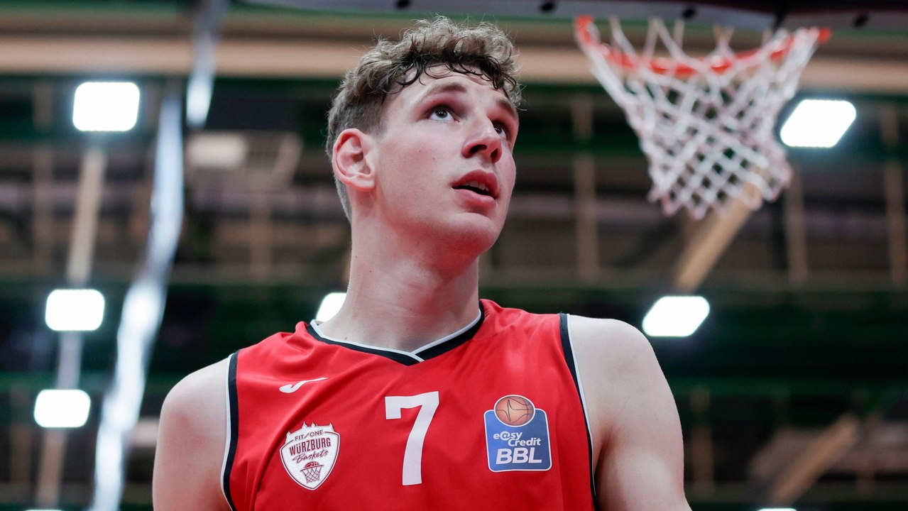 Double-Double: Steinbach führt Würzburg zu Ausgleich gegen Ulm