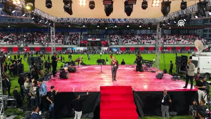 Artı Değer Vanspor'un Trendyol 1. Lig'e yükselmesi coşkuyla kutlandı
