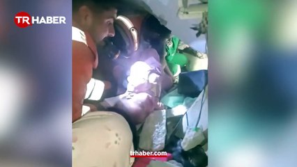 Hayata minicik elleriyle tutundu! İşte Gazzeli bebeğin enkazdan çıkarılma anları!