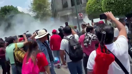 CDMX: Disturbios en las afueras de SEGOB durante protesta de la CNTE