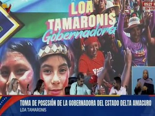 Presidente Nicolás Maduro recibe regalo artesanal de familia deltana