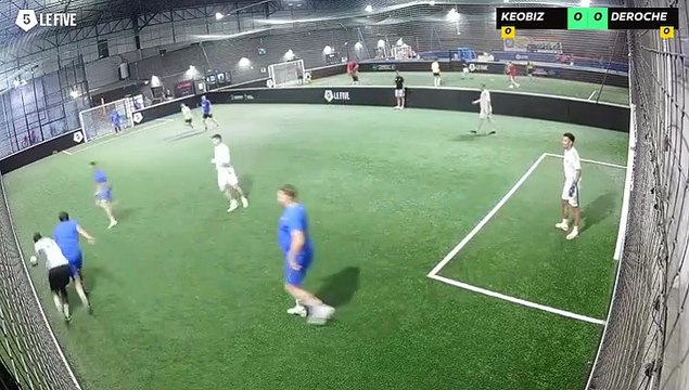 Keobiz - Deroche 04/06 à 20:09 - Football Terrain 3 (LeFive Rouen)