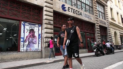 Universitarios protestan en Cuba contra las nuevas tarifas de internet móvil