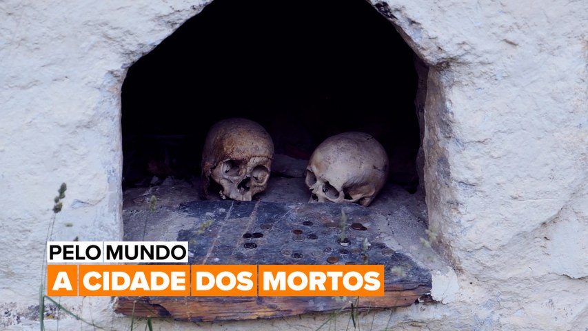 Pelo mundo: A Cidade dos mortos