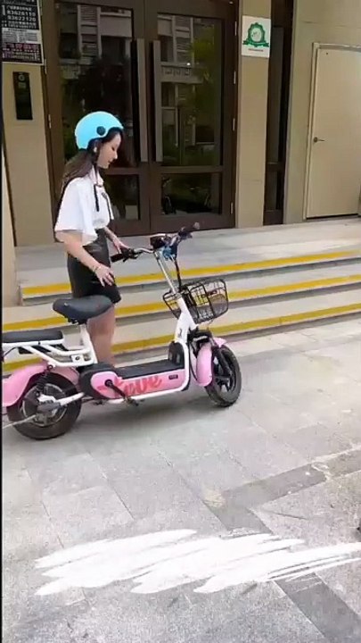 Now THIS is How You Lock Your Helmet! 🔒
