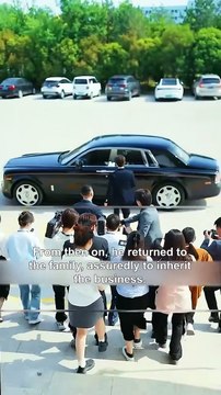 Boy Walks 1,000 Miles With Moldy Buns to Find His Dad—What Happened Next Made a Billionaire Cry 😭🐶💼