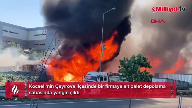 Kocaeli'de palet deposunda yangın: Ekipler seferber oldu