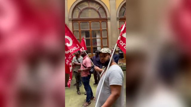 La protesta contro Conad e i licenziamenti al magazzino