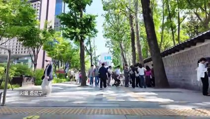 [현장 카메라]할아버지 그림 글씨·할머니 수세미에 ‘열광’