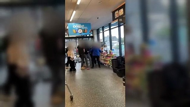 Worker tackles suspected shoplifter in Aldi