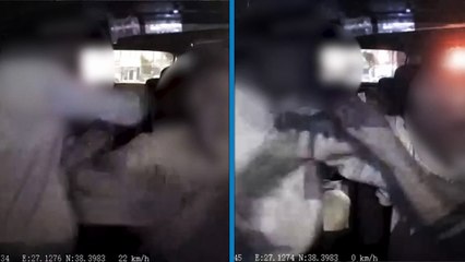 İzmir'de yolcunun "yolu uzattın" iddiasıyla taksiciyi darbetmesi araç içi kamerasında