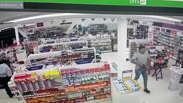 Quadrilha invade farmácia no Jardim Botânico e rouba canetas emagrecedoras