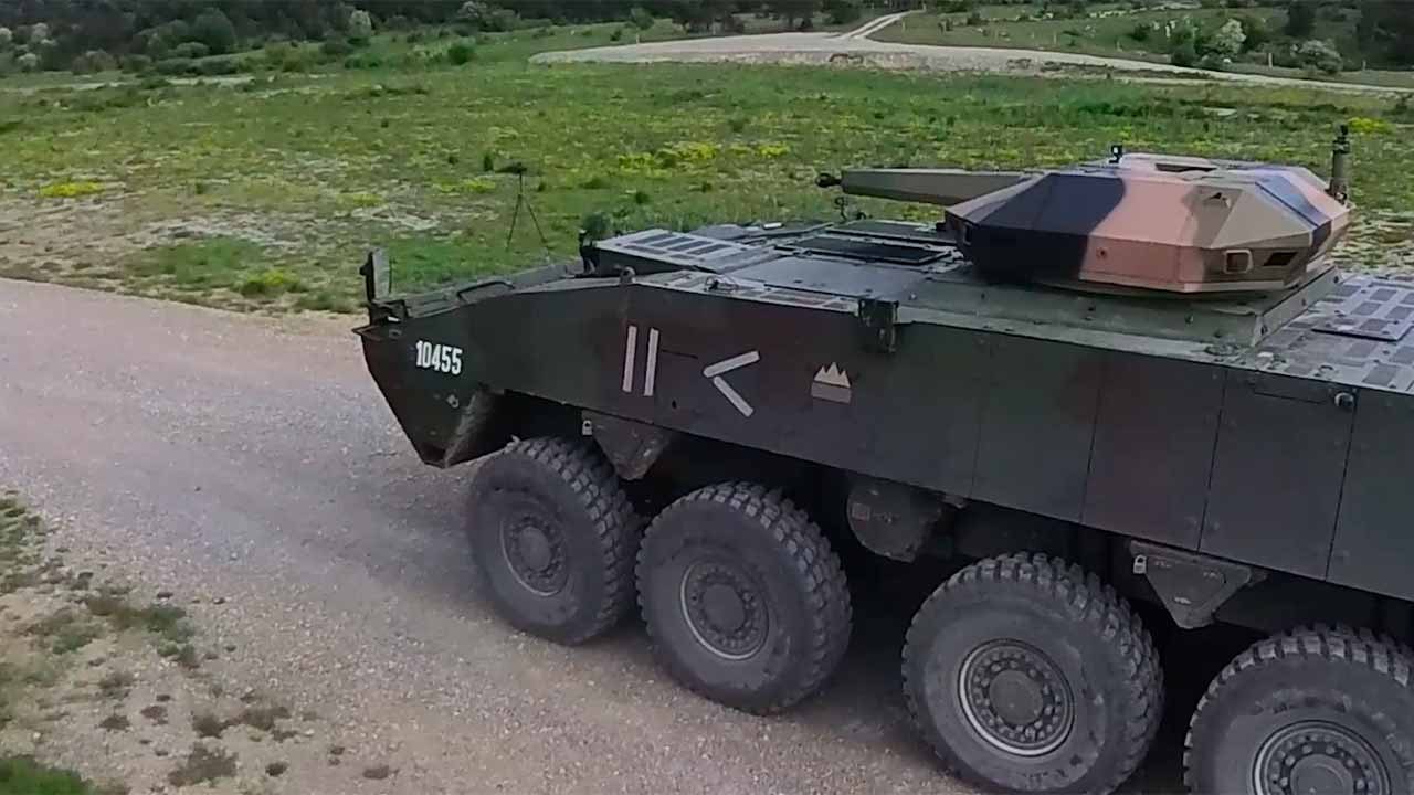 Vantage-taistelumoduuli suoritti ensimmäiset kovapanostestit miehittämättömässä ATLAS 8x8 -ajoneuvossa