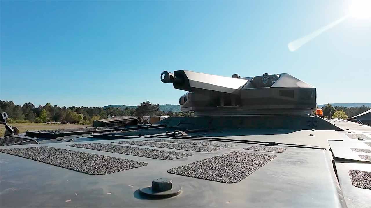 Vantage 전투 모듈, 무인 ATLAS 8x8 차량에서 첫 실사격 테스트 실시