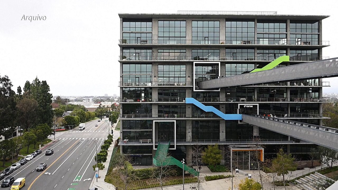 Países da UE pressionam por reforço da proteção aos menores nas redes sociais