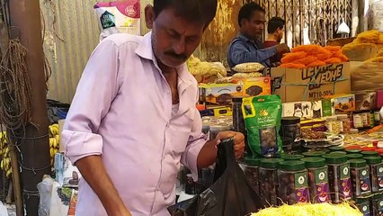 কাইলৈ বকৰীদ ঈদ; সুস্বাদু মিঠায়েৰে ভৰিছে বজাৰ, কিন্তু হাটতহে নাই ক্ৰেতা