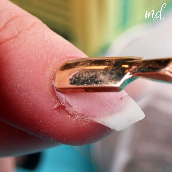 How to fix a broken nail! 💅✨