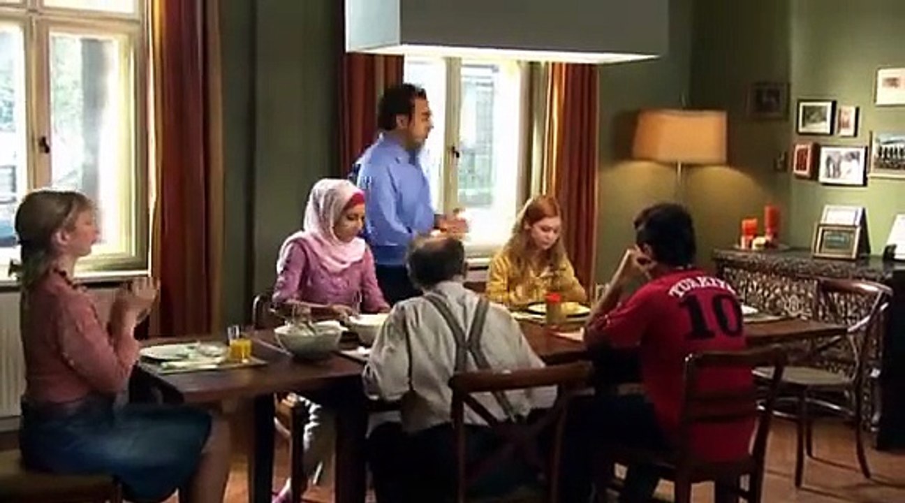 Türkisch für Anfänger S02E11 Die, in der Metin fremdgeht