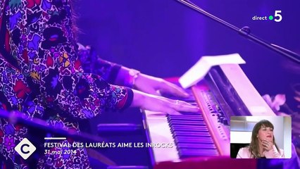 "Tout ça grâce à un voisin" : Juliette Armanet révèle comment elle s’est lancée dans la musique (VIDÉO)